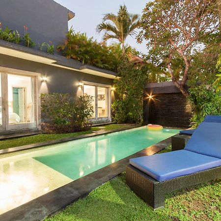 Villa Jalak Seminyak Extérieur photo