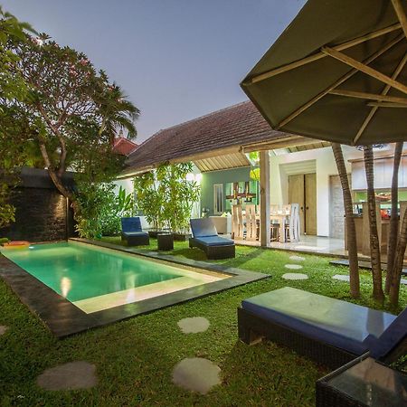 Villa Jalak Seminyak Extérieur photo